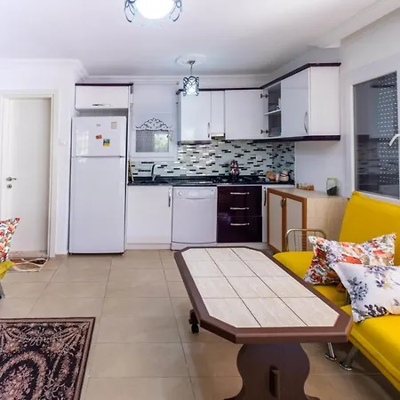 Lovely House Near Beach With Backyard In